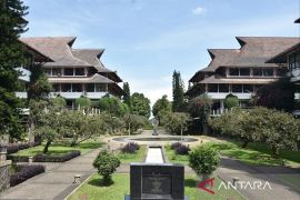 ITB berkomitmen bina mahasiswi FSRD yang penahanannya ditangguhkan
