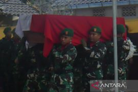 Jenazah anggota TNI korban ledakan amunisi tiba di Temanggung