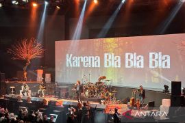 God Bless sapa penggemar dengan lagu "Bla bla bla"