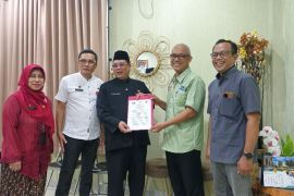 Semarang Zoo  berikan tiket murah bagi buruh untuk empat hari