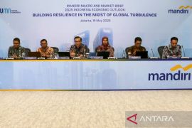 Ekonom: Tabungan masyarakat kelas bawah mulai membaik pada Mei 2025
