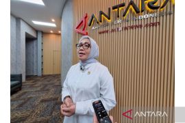 Menteri Arifah koordinasi Kemkomdigi telusuri grup 
