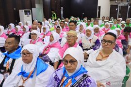 Tiga calon haji Embarkasi Padang wafat di Tanah Suci