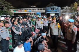 Polrestro Jakbar sidak parkir liar di kawasan Season City
