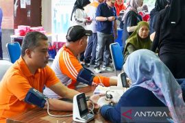 ASN Jakpus cek kesehatan dan kebugaran pastikan pelayanan maksimal