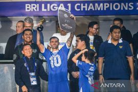 Daftar peraih gelar individu Liga 1 Indonesia 2024/25