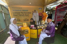 Indosat buka booth 24 jam di Embarkasi Solo