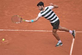 Alcaraz memulai misi pertahankan gelar di Roland Garros dengan solid