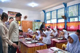 Tinjau MBG Bengkulu, Gibran: Tekankan mutu dan kebersihan makanan