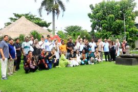 38 delegasi peserta IGS 2025 belajar budaya NTB dari kunjungi museum