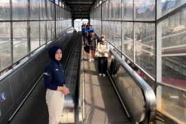 Libur panjang Waisak, ribuan penumpang padati Stasiun Kota Baru Malang