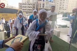 Gelombang kedua jamaah calon haji Indonesia tiba di Makkah
