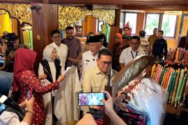 Mendag dorong pemda programkan wajib pakai produk lokal tiap kamis