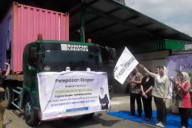 Wamendag lepas lima kontainer furnitur Indonesia ke Amerika Serikat