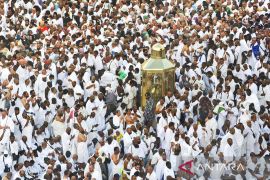 Kemarin, 3 WNI di gurun pasir Makkah-Rp9 M untuk tulis ulang sejarah