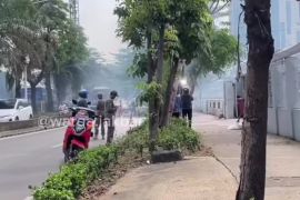 Kabel udara terbakar di Kebon Jeruk Jakbar