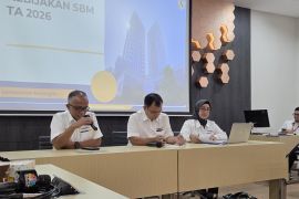 Pemerintah pangkas uang saku untuk rapat di luar kantor bagi ASN