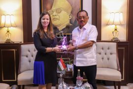 Pemkot Surabaya buka peluang kerja sama dengan Hungaria