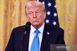 Trump larang masuk warga dari 12 negara dan batasi 7 negara lainnya