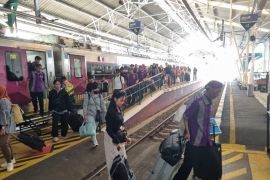 Daop 6 Yogyakarta siapkan 99.982 tempat duduk KA jarak jauh