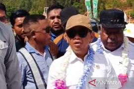 Kunjungi Pulau Gag, Warga minta Bahlil lanjutkan operasional GAG Nikel