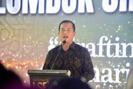 Gubernur NTB sebut ekonomi syariah bisa ungkit industri fesyen-wisata