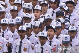 DPR RI: Jam masuk sekolah dan jam malam siswa Jabar perlu dikaji ulang