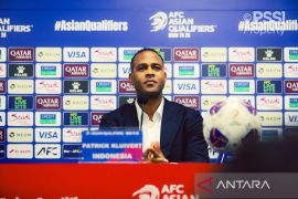 Patrick Kluivert: Jepang 
