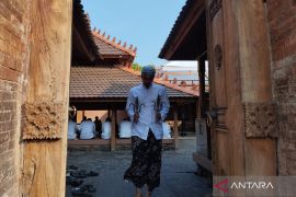 Pemerintah daerah dukung pelestarian tradisi jamasan keris Sunan Kudus