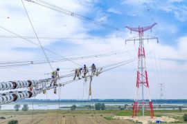 Proyek transmisi listrik rampungkan perlintasan sungai di China Timur