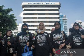 Komnas Perempuan kritisi pernyataan Menbud soal kekerasan seksual 98