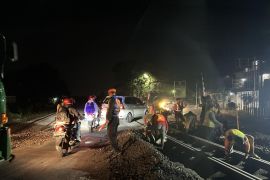 Daop 7 Madiun perbaiki geometri perlintasan di tiga kabupaten
