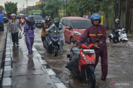 BMKG prakirakan cuaca di kota-kota besar pada umumnya diguyur hujan