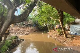 SDA Jaksel imbau warga tak tempati bantaran kali karena rawan banjir