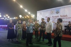 Jamal Mirdad sumbangkan dua lagu saat kunker Komisi VII ke Kaltara
