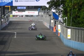 Terpopuler, Tarif MRT, LRT, TJ Rp1 hingga Formula E Jakarta 2025