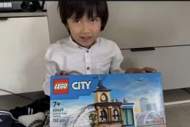 Prabowo kabulkan permintaan anak diaspora di Rusia dapatkan mainan Lego