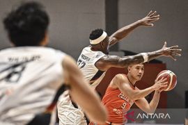 Laga terakhir babak reguler IBL 2025 jadi penentu pemuncak klasemen