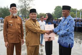 Walikota Dumai serahkan 1.595 SK PPPK