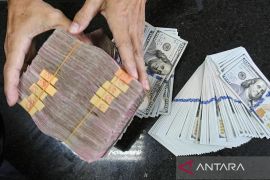 Rupiah menguat seiring harapan perdamaian di Timur Tengah