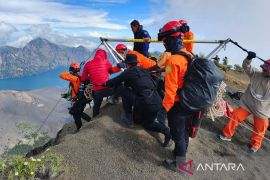 Menhut koordinasi penyelamatan pendaki Brazil jatuh di Gunung Rinjani