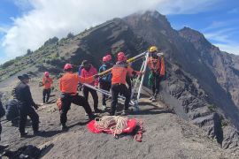 BMKG ungkap alasan cuaca berubah cepat di Gunung Rinjani
