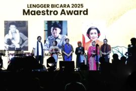 Anggota Komisi VII DPR usulkan Ahmad Tohari terima Nobel Sastra