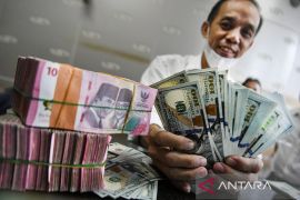 Rupiah menguat seiring ekspektasi gencatan senjata di Timteng