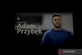 Persib rekrut penjaga gawang Adam Przybek gantikan Mendoza
