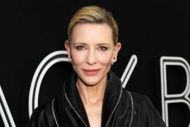 Cate Blanchett muncul di 