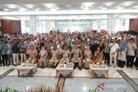 Pemkot Jaktim sosialisasi soal pajak pembangunan dan APAR ke RT/RW
