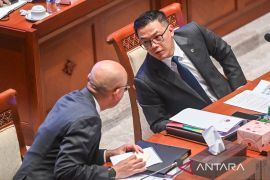 Menlu: RI terapkan politik bertetangga yang baik di tengah konflik