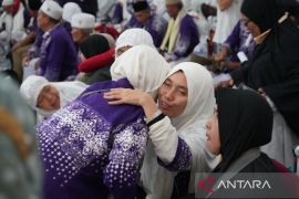 PPIH Medan: Kloter 17 asal Medan dan Binjai tiba di Tanah Air