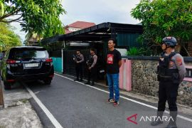 KPK geledah kediaman Plt Kepala Dinas PUPR Mandailing Natal